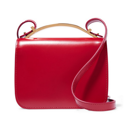 Styling trick of the week : A red bag. – The FiFi Report